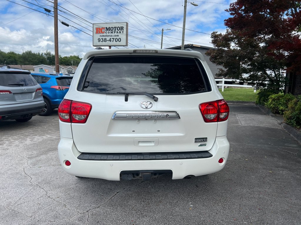 Used 2014 Toyota Sequoia Platinum AWD/4WD image 4