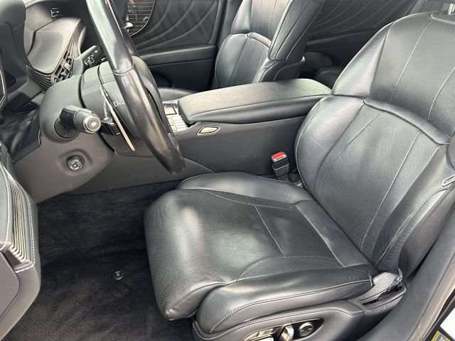 Used 2018 Lexus LS 500 w/ Accessory Package (Z2) RWD image 22