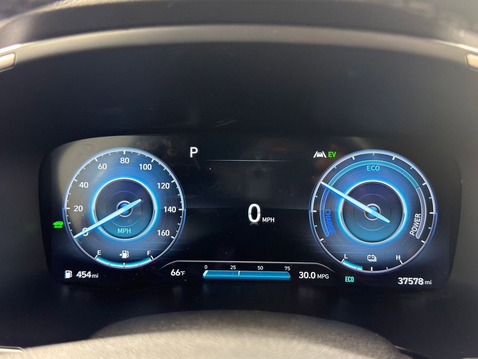 Used 2023 Hyundai Santa Fe Blue image 17