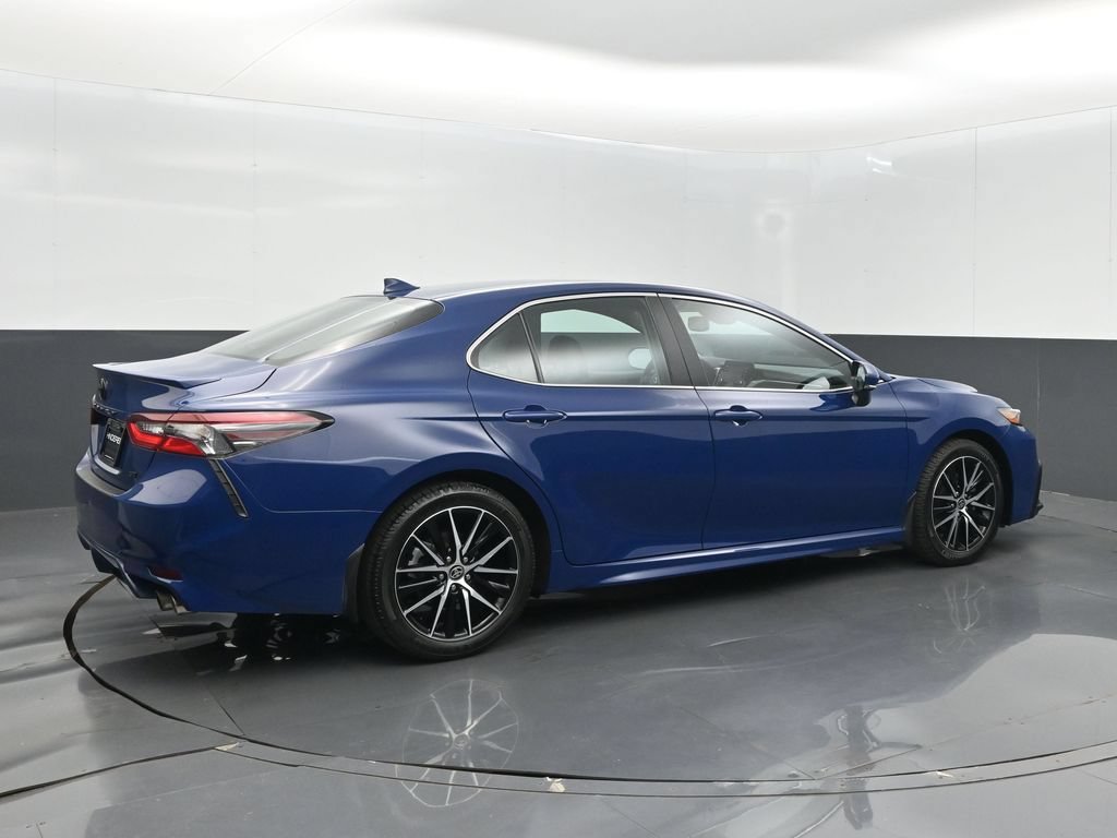 Used 2024 Toyota Camry SE w/ Convenience Package FWD image 8