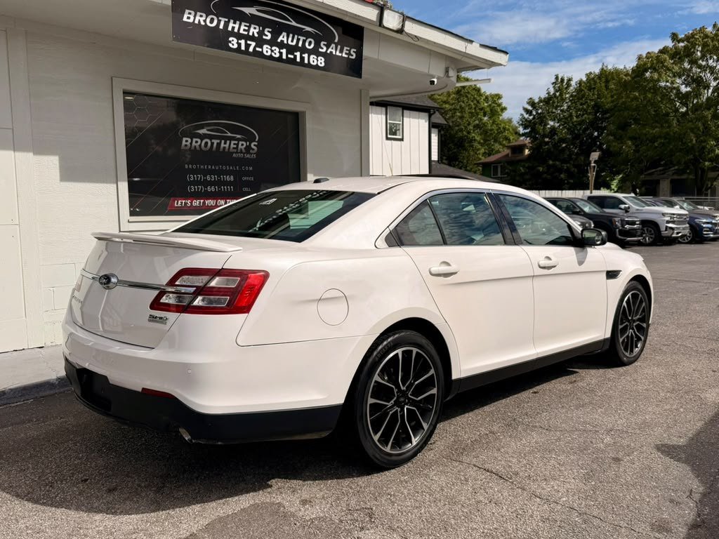 Used 2019 Ford Taurus SHO AWD/4WD image 17