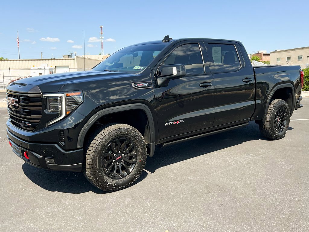 Used 2022 GMC Sierra 1500 AT4X image 15