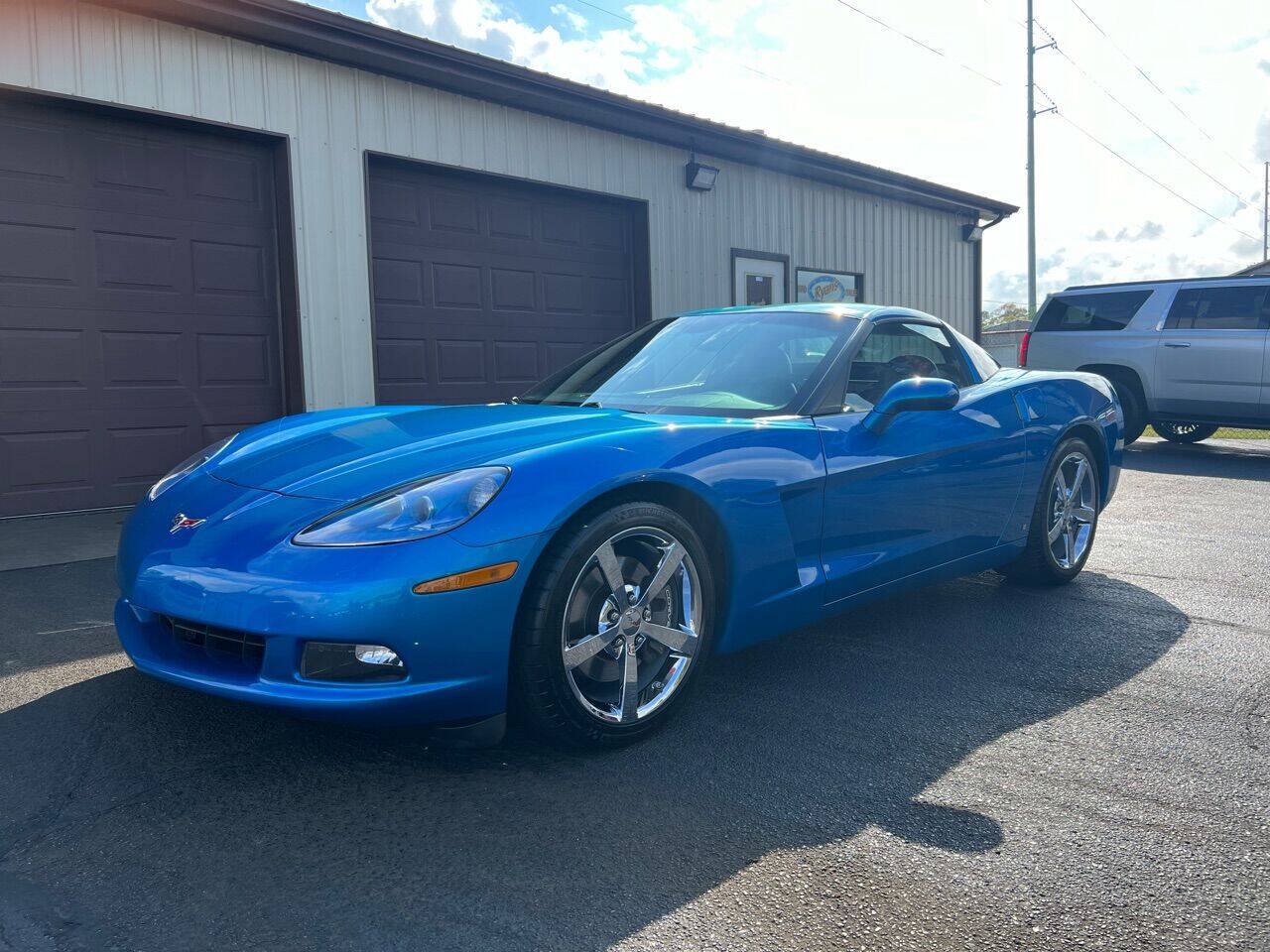 Used 2008 Chevrolet Corvette Coupe w/ Preferred Equipment Group RWD image 2
