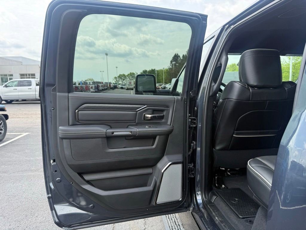 New 2026 RAM 2500 Rebel w/ Rebel Level 2 Equipment Group AWD/4WD image 33