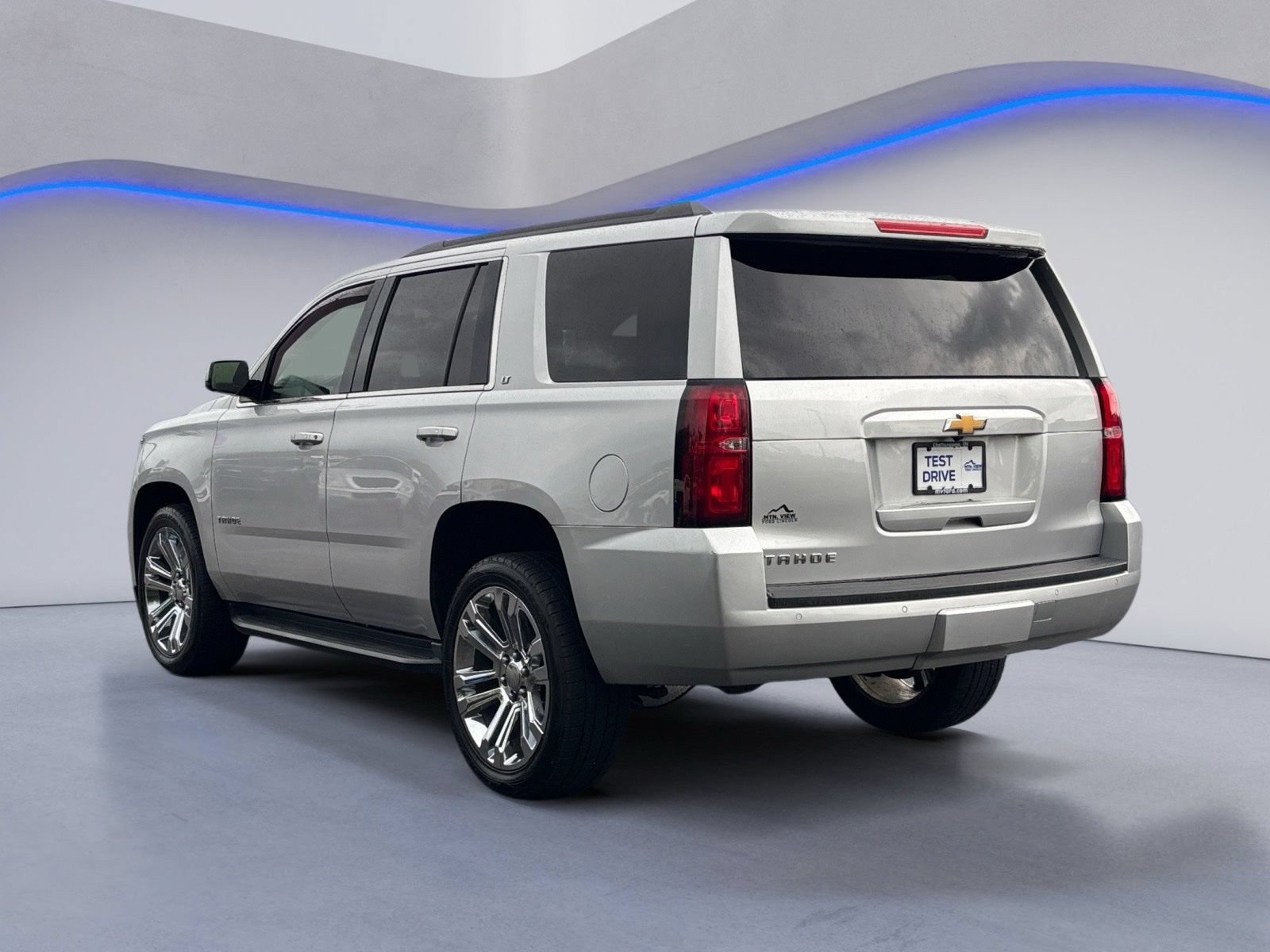 Used 2018 Chevrolet Tahoe LT AWD/4WD image 3