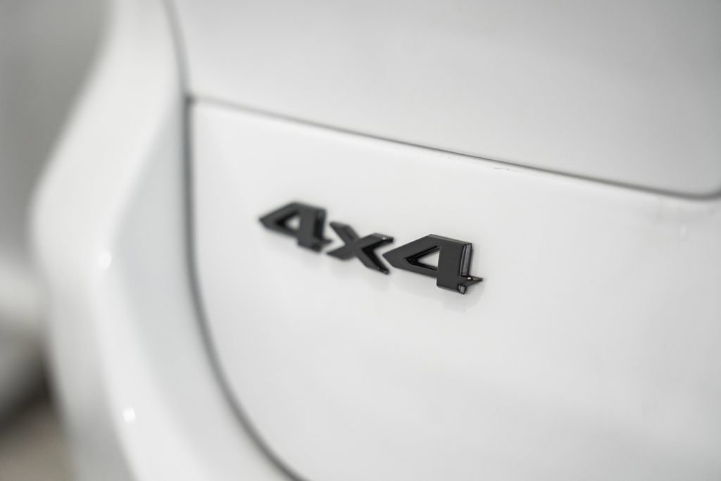 New 2025 Jeep Grand Cherokee L Limited w/ Luxury Tech Group II image 9