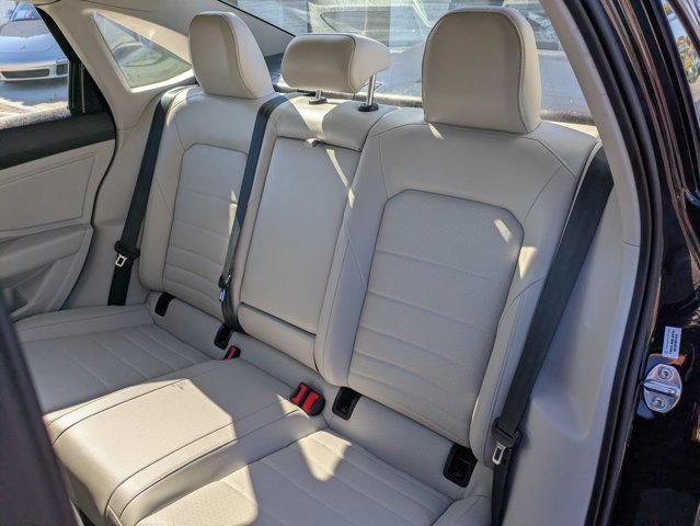 Certified 2023 Volkswagen Jetta SE w/ Panoramic Sunroof Package FWD image 18