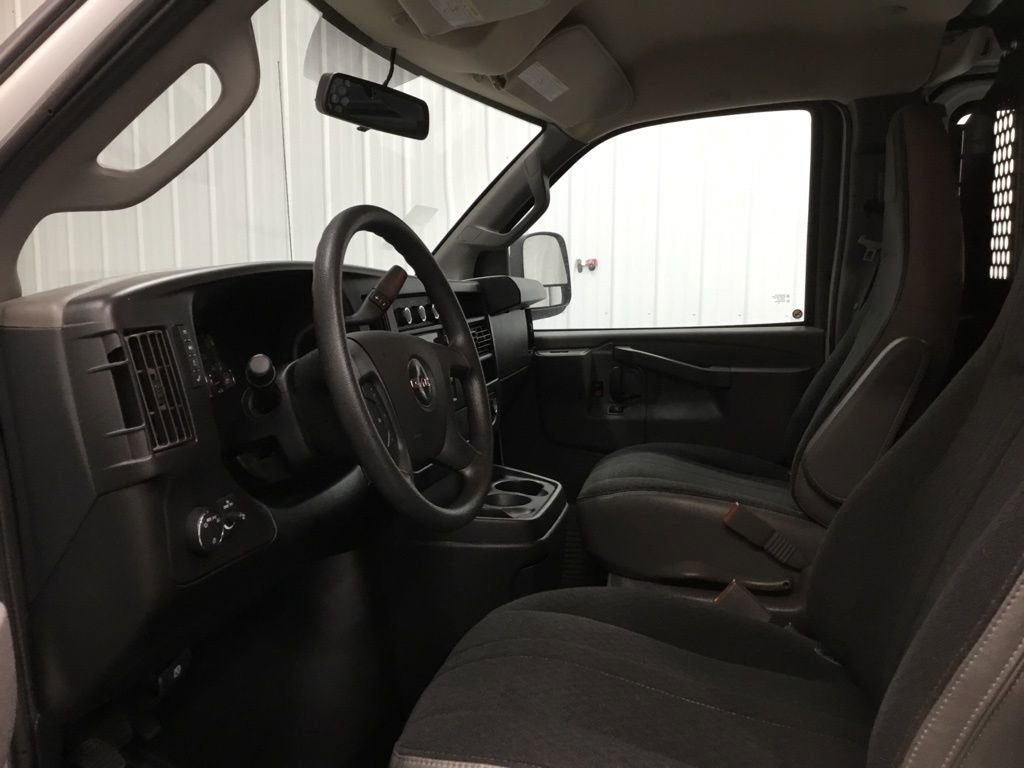 Used 2023 GMC Savana 2500 w/ Driver Convenience Package image 8