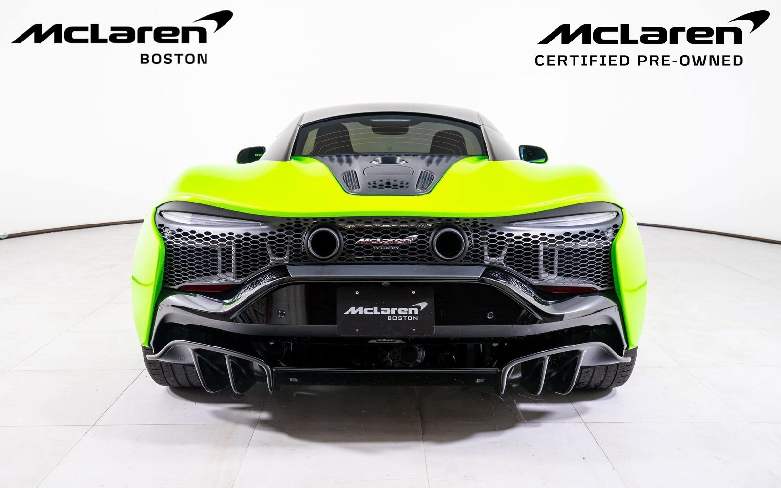 Used 2024 McLaren Artura image 4