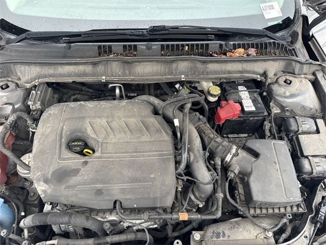 Used 2014 Ford Fusion SE w/ Equipment Group 202A image 2