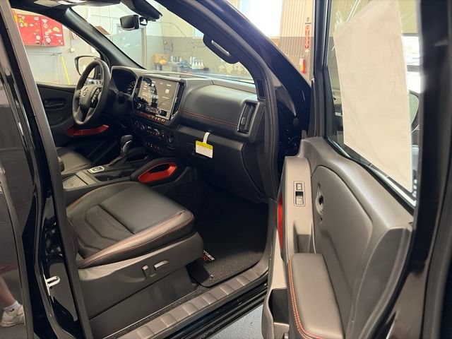 New 2026 Nissan Frontier PRO-4X w/ Pro Premium Package AWD/4WD image 14