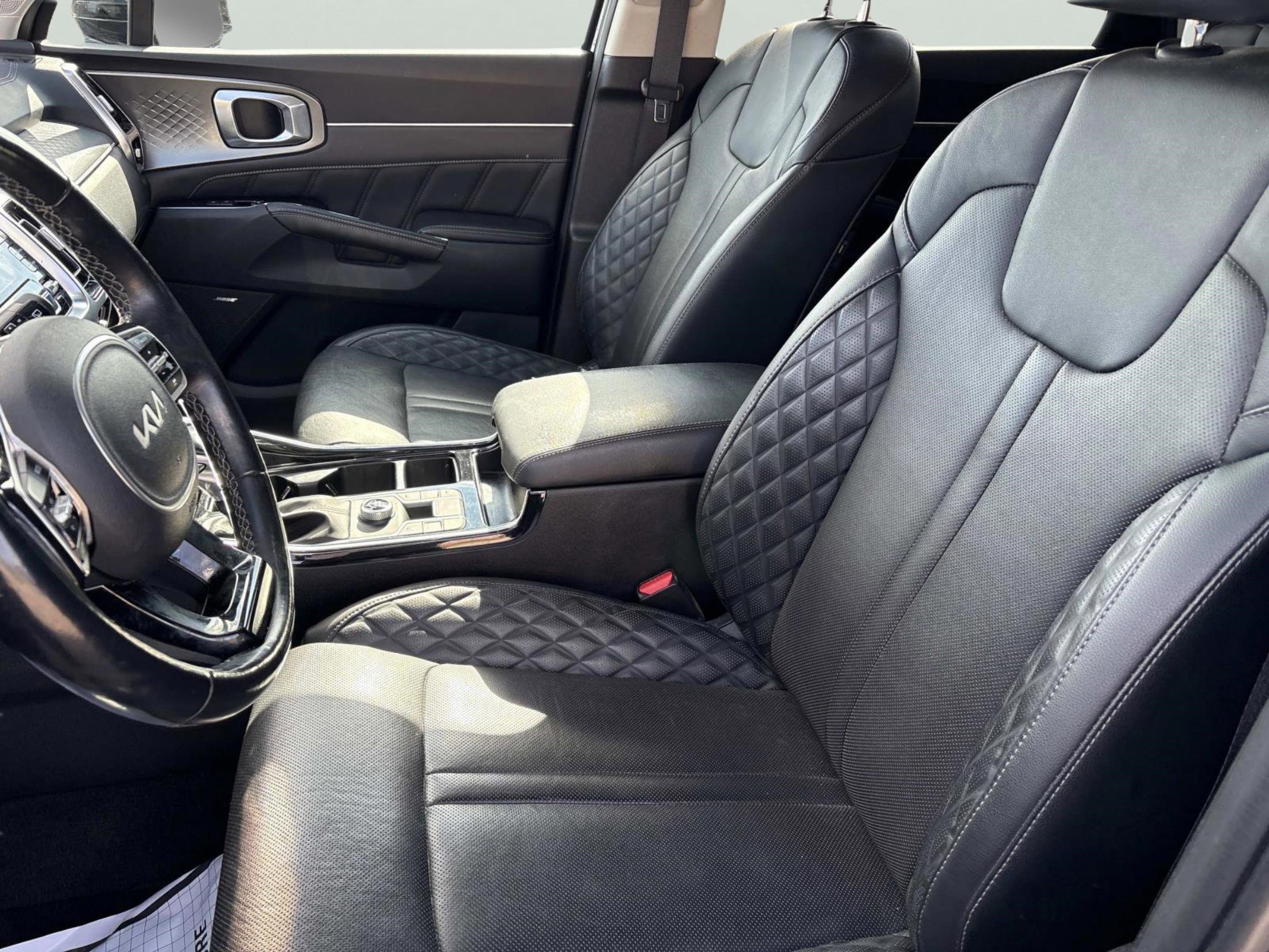 Used 2022 Kia Sorento SX image 27