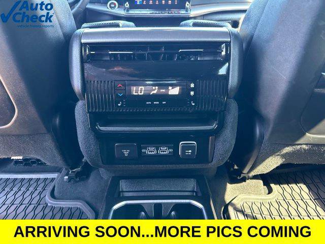 Certified 2024 Jeep Wagoneer Series II AWD/4WD image 38