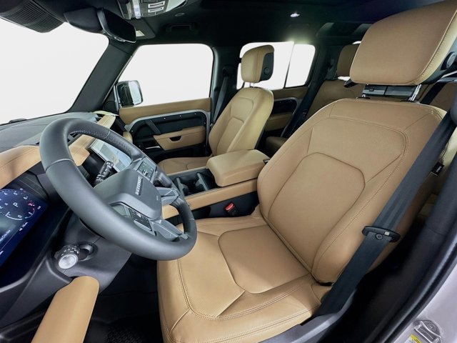 Used 2026 Land Rover Defender 110 S image 11
