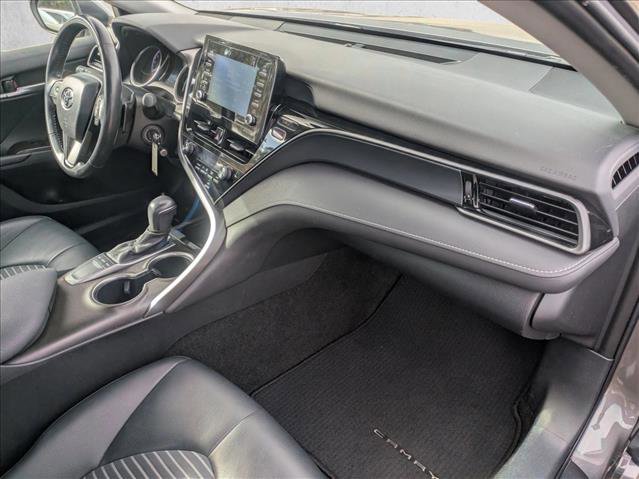 Used 2024 Toyota Camry SE image 19