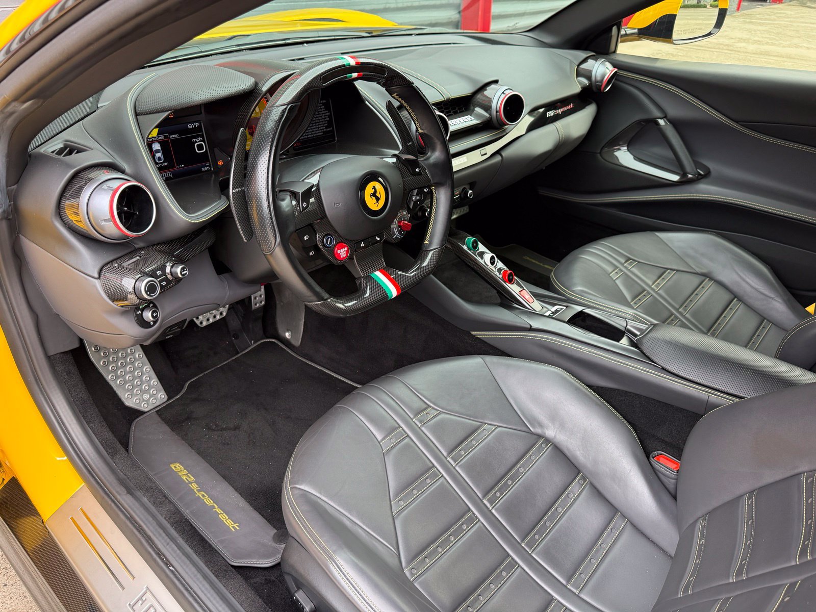Used 2019 Ferrari 812 Superfast RWD image 51