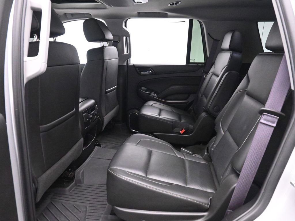 Used 2017 GMC Yukon SLT w/ Premium Edition image 18