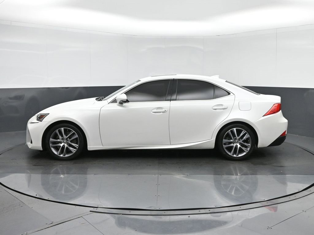 Used 2020 Lexus IS 300 image 4