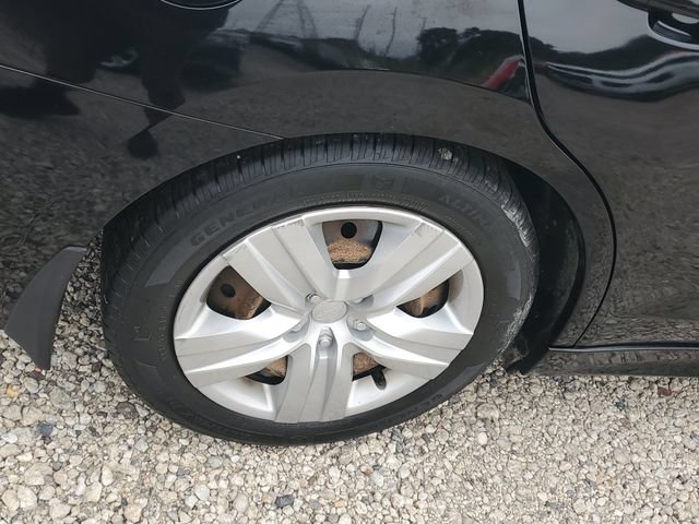 Used 2015 Subaru Legacy 2.5i AWD/4WD image 5