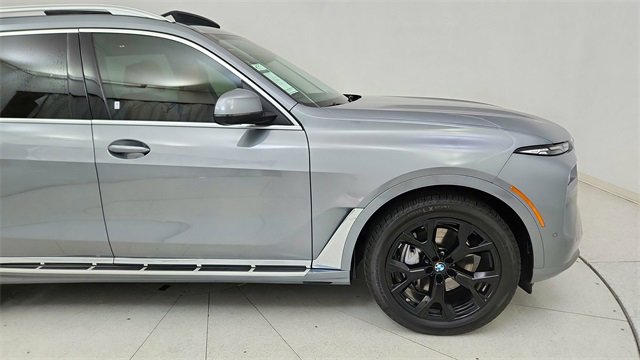 Used 2026 BMW X7 xDrive40i image 8