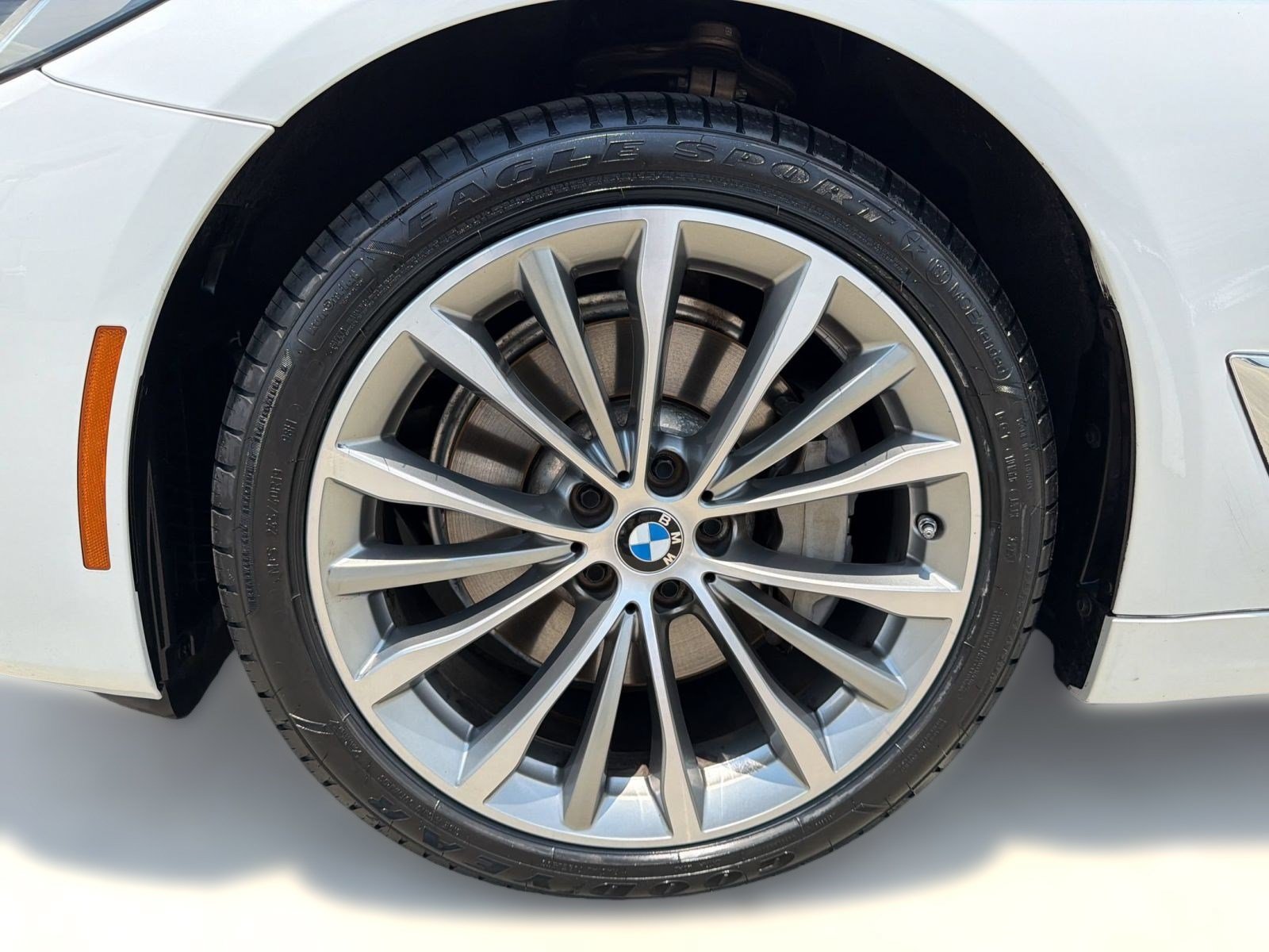 Certified 2023 BMW 530i w/ Premium Package RWD image 13