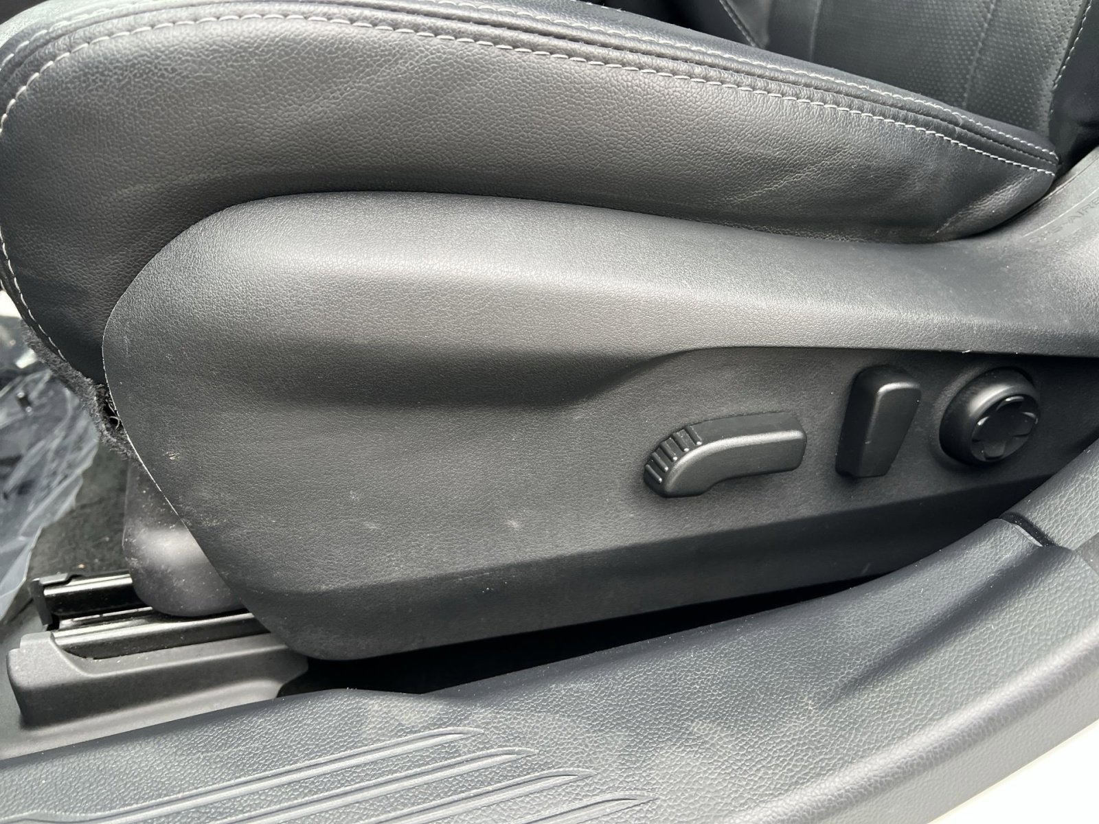 Used 2023 Subaru Outback Limited XT image 14