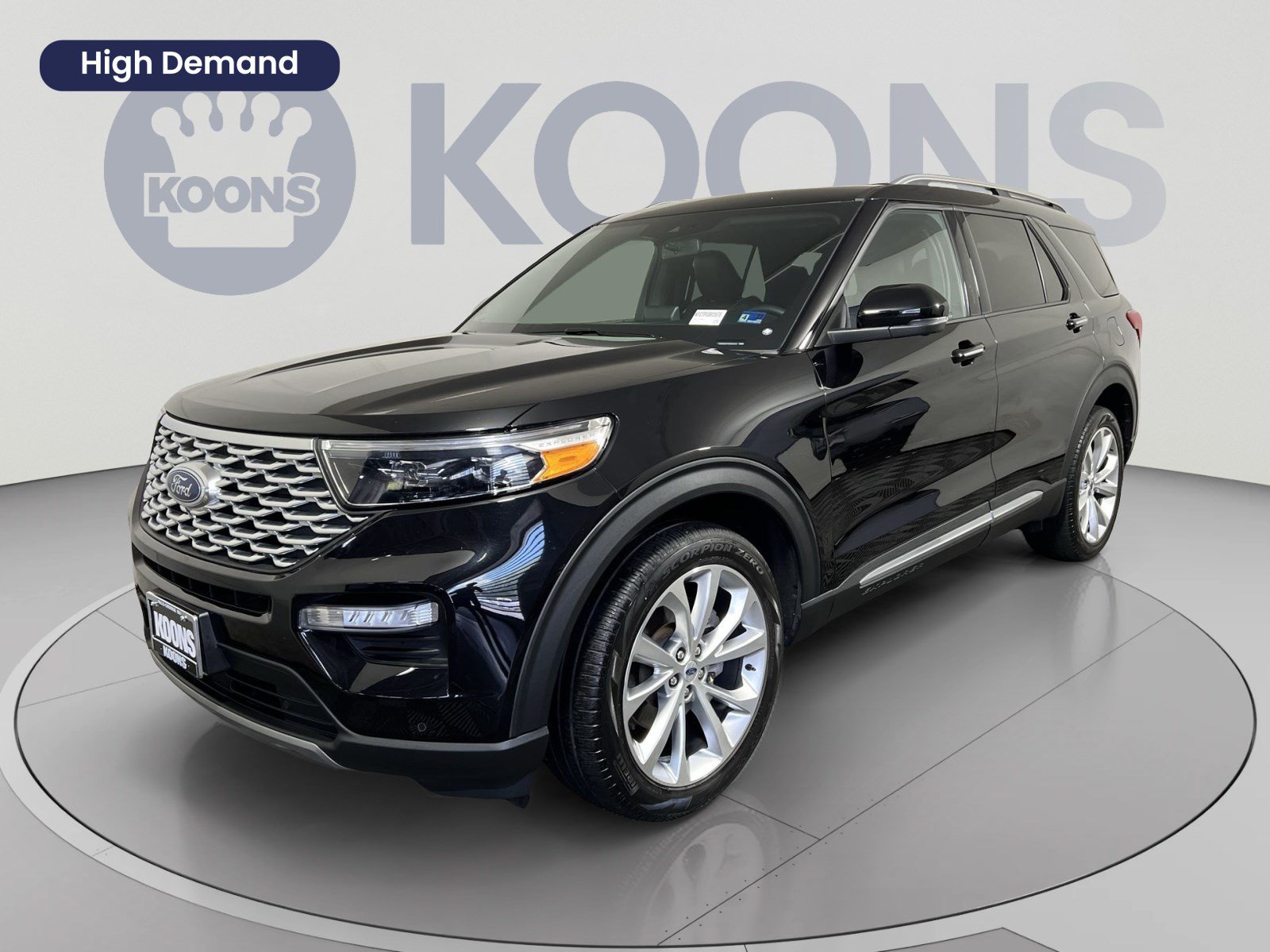 Certified 2023 Ford Explorer Platinum w/ Technology Package