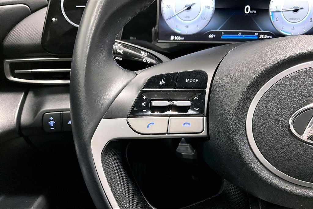 Used 2022 Hyundai Elantra SEL w/ Convenience Package FWD image 23