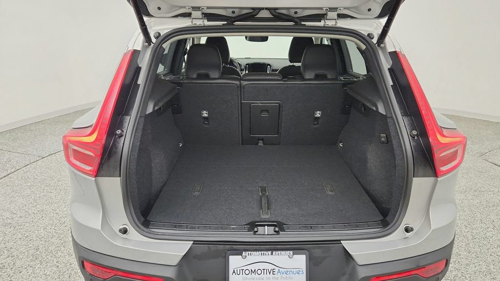 Used 2025 Volvo XC40 B5 Ultra w/ Climate Package AWD/4WD image 20
