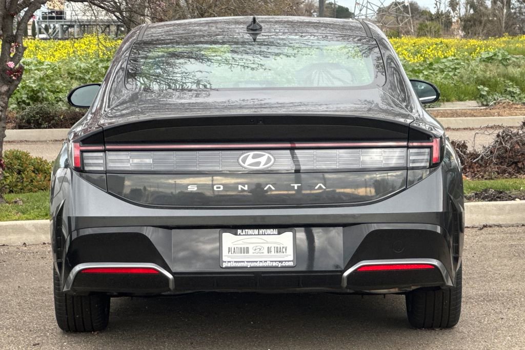 New 2026 Hyundai Sonata SEL image 5