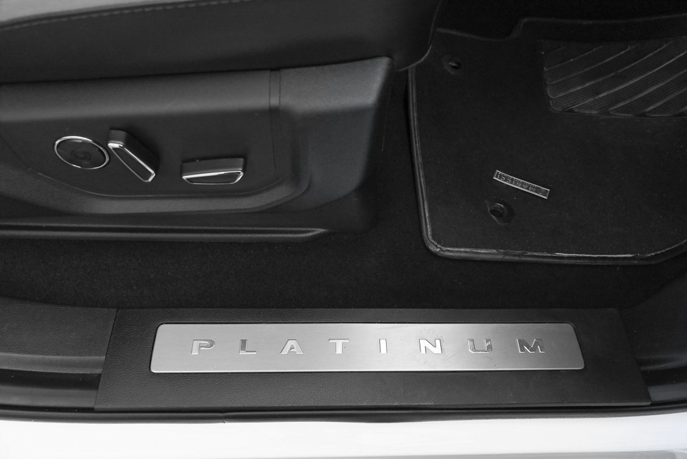 Used 2019 Ford F450 Platinum w/ Platinum Ultimate Package image 38