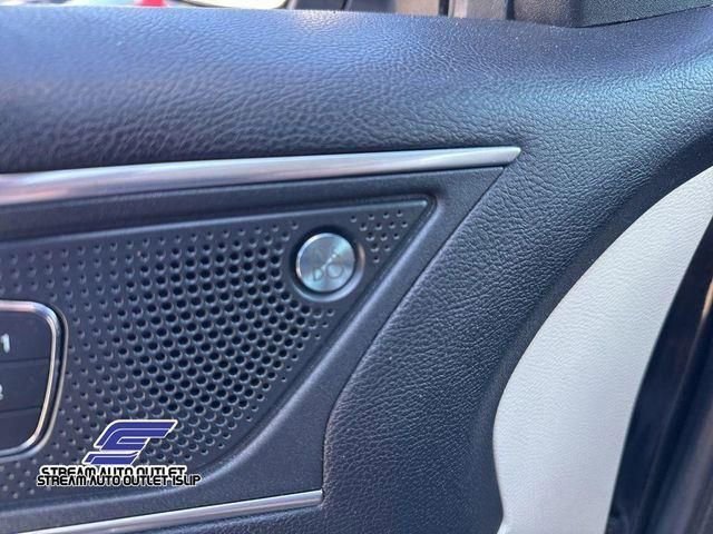 Used 2022 Ford Edge Titanium AWD/4WD image 32
