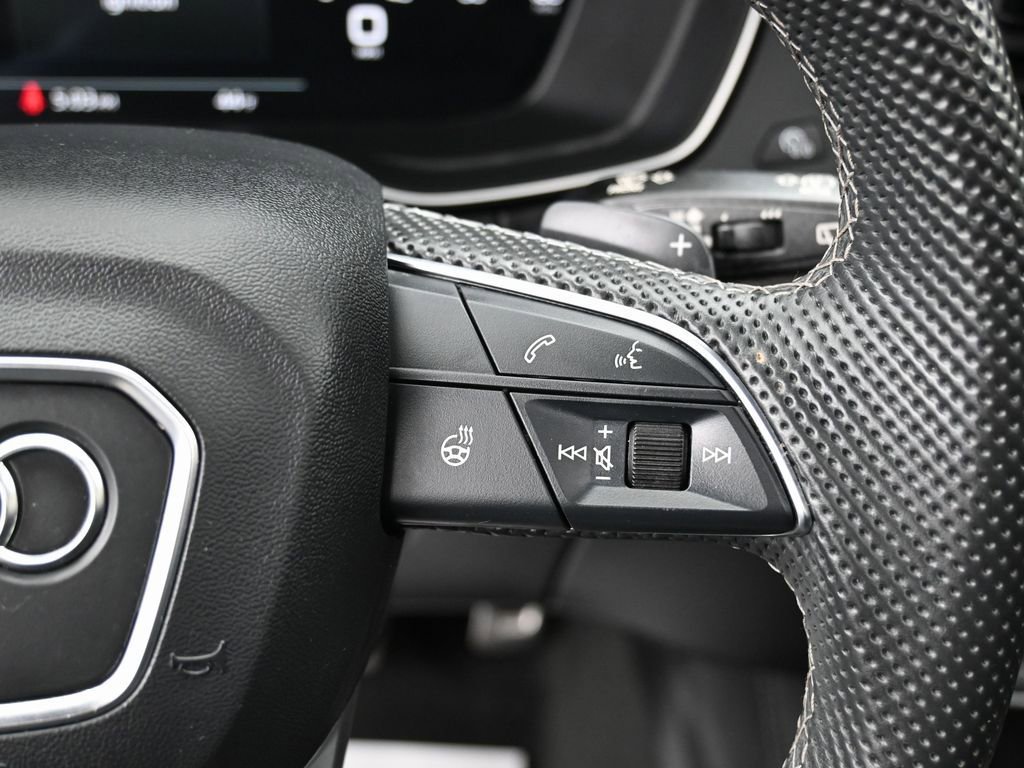 Used 2023 Audi SQ5 Prestige w/ Prestige Package image 21