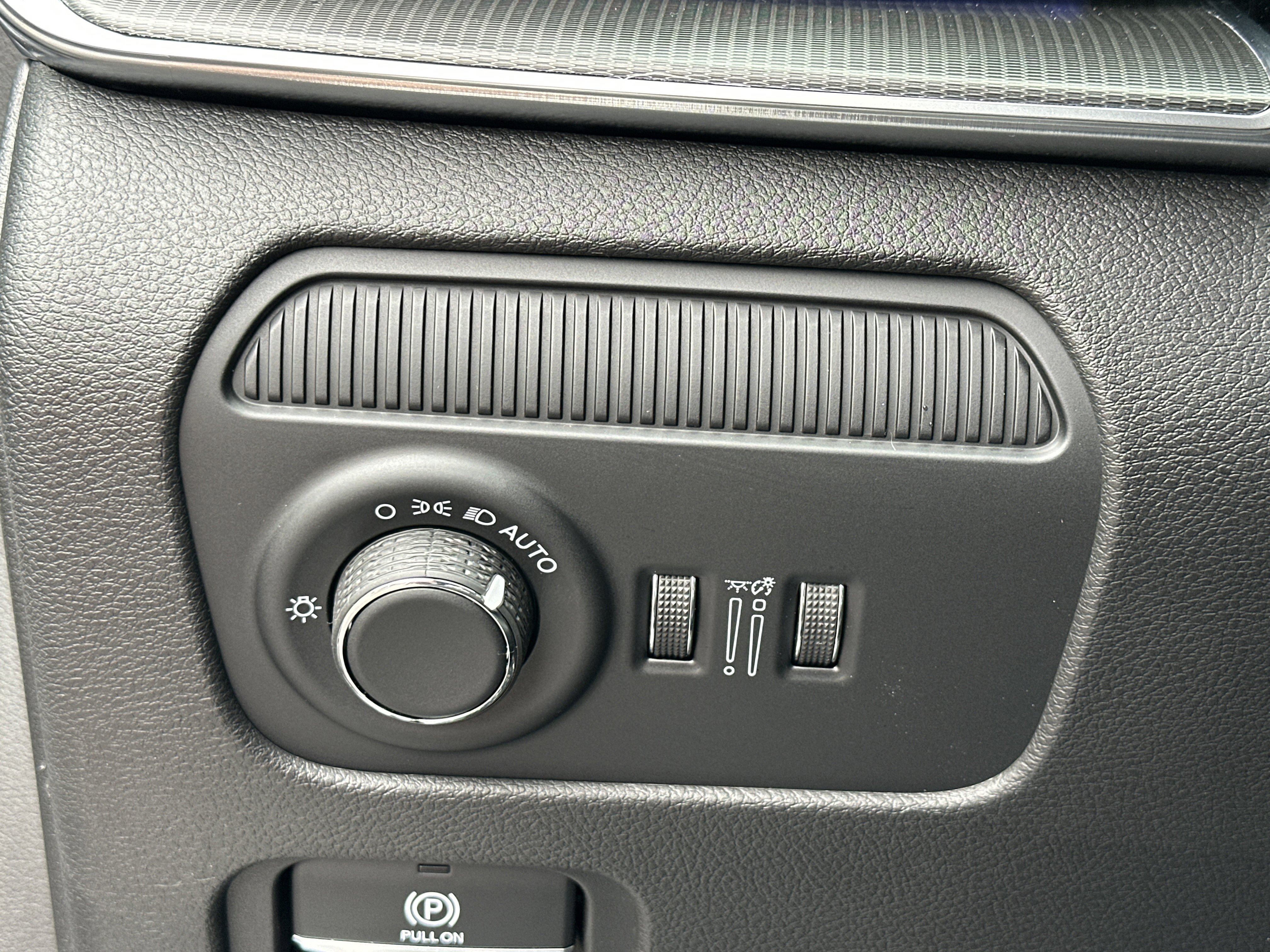 New 2026 Jeep Grand Wagoneer Summit AWD/4WD image 11