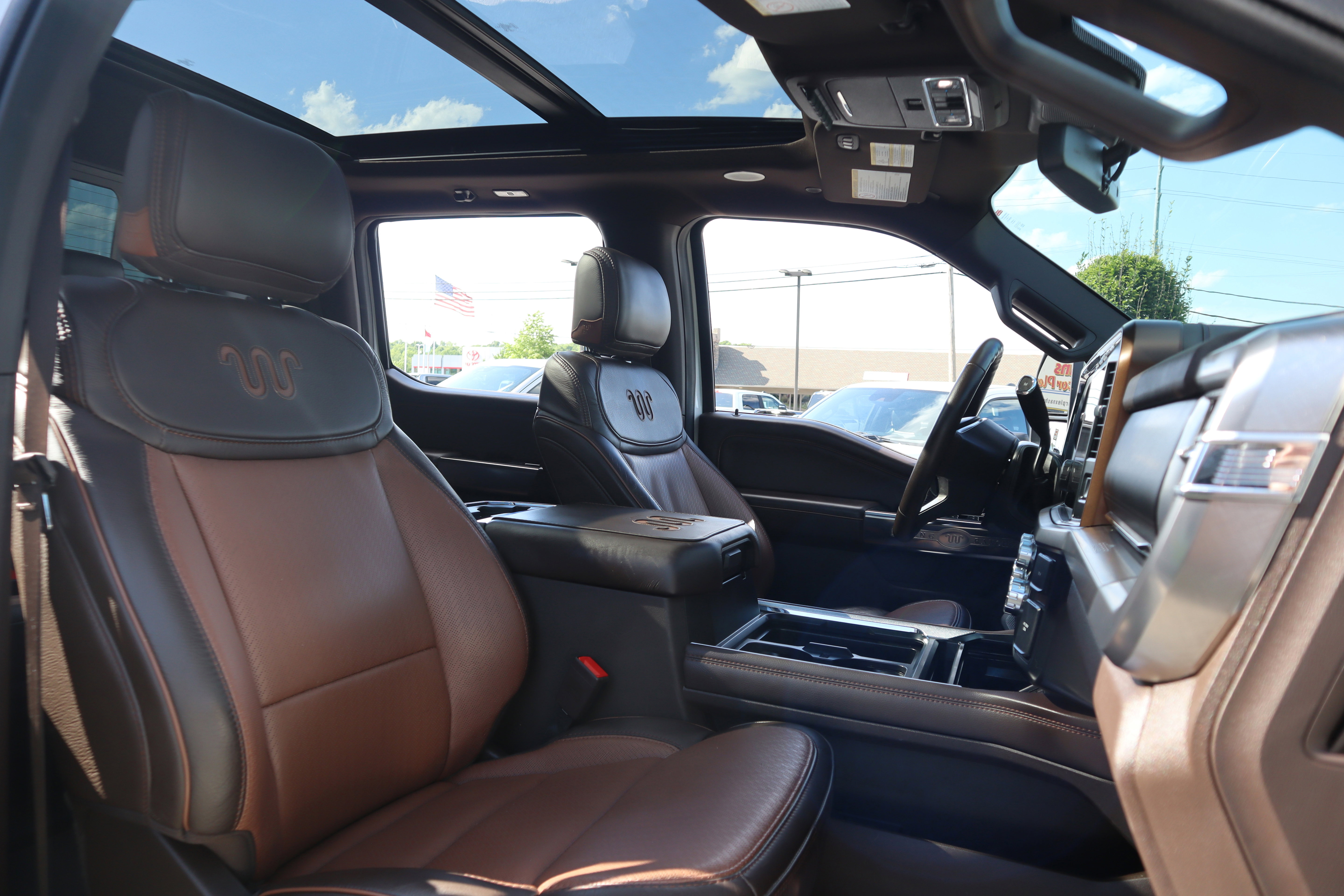 Used 2024 Ford F350 King Ranch w/ Chrome Package AWD/4WD image 39