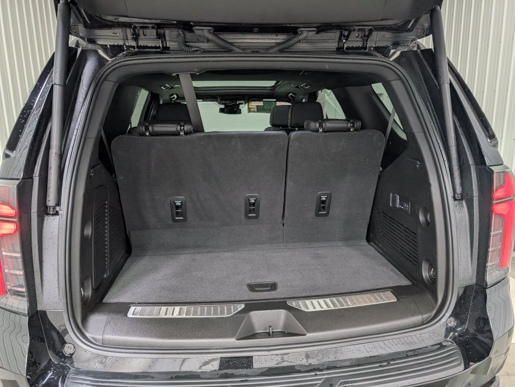 Used 2025 Chevrolet Tahoe RST w/ RST Capability Package AWD/4WD image 26