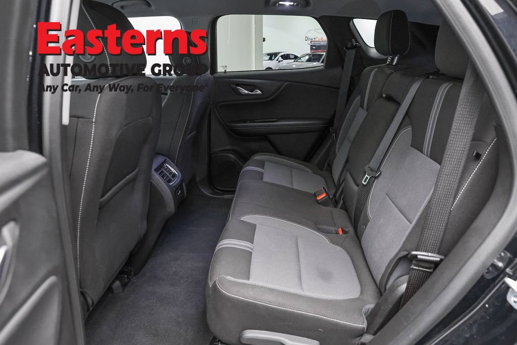 Used 2025 Chevrolet Blazer LT FWD image 24