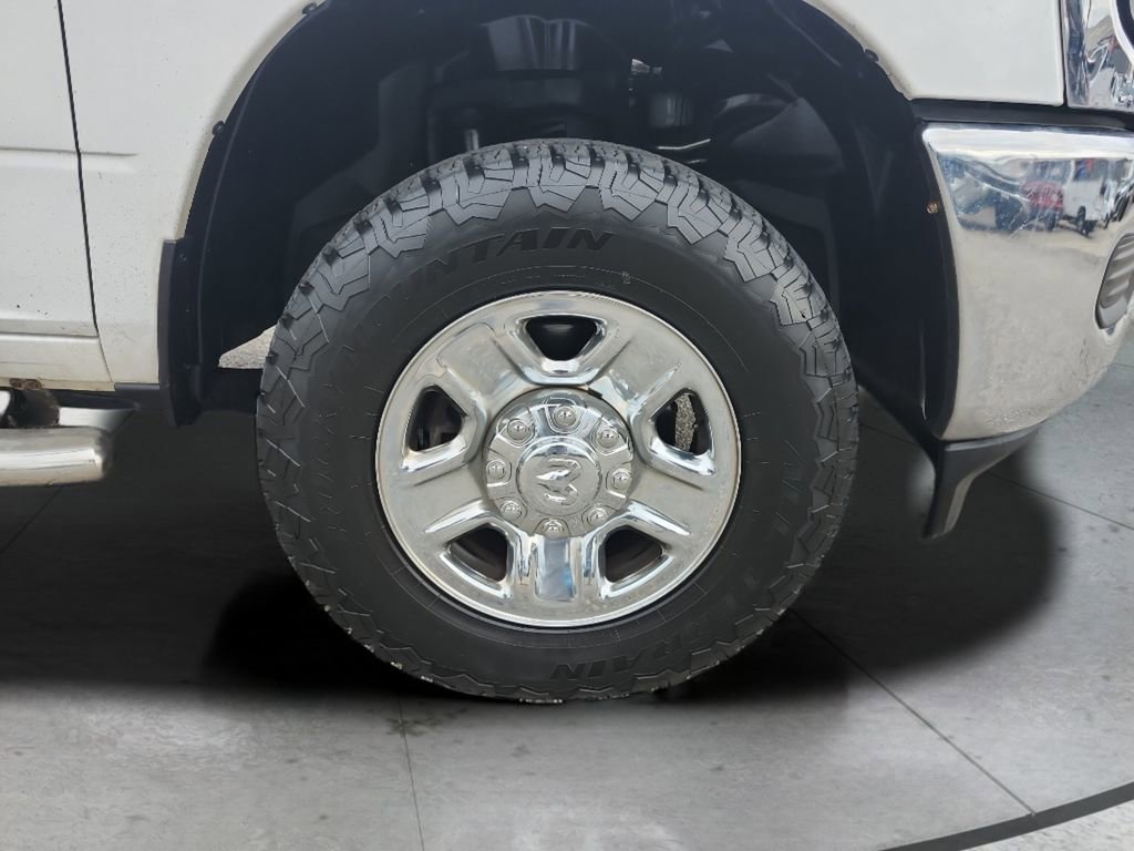 Used 2020 RAM 3500 Tradesman w/ Chrome Appearance Group image 31
