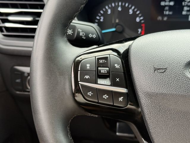 Used 2022 Ford Escape SEL image 12