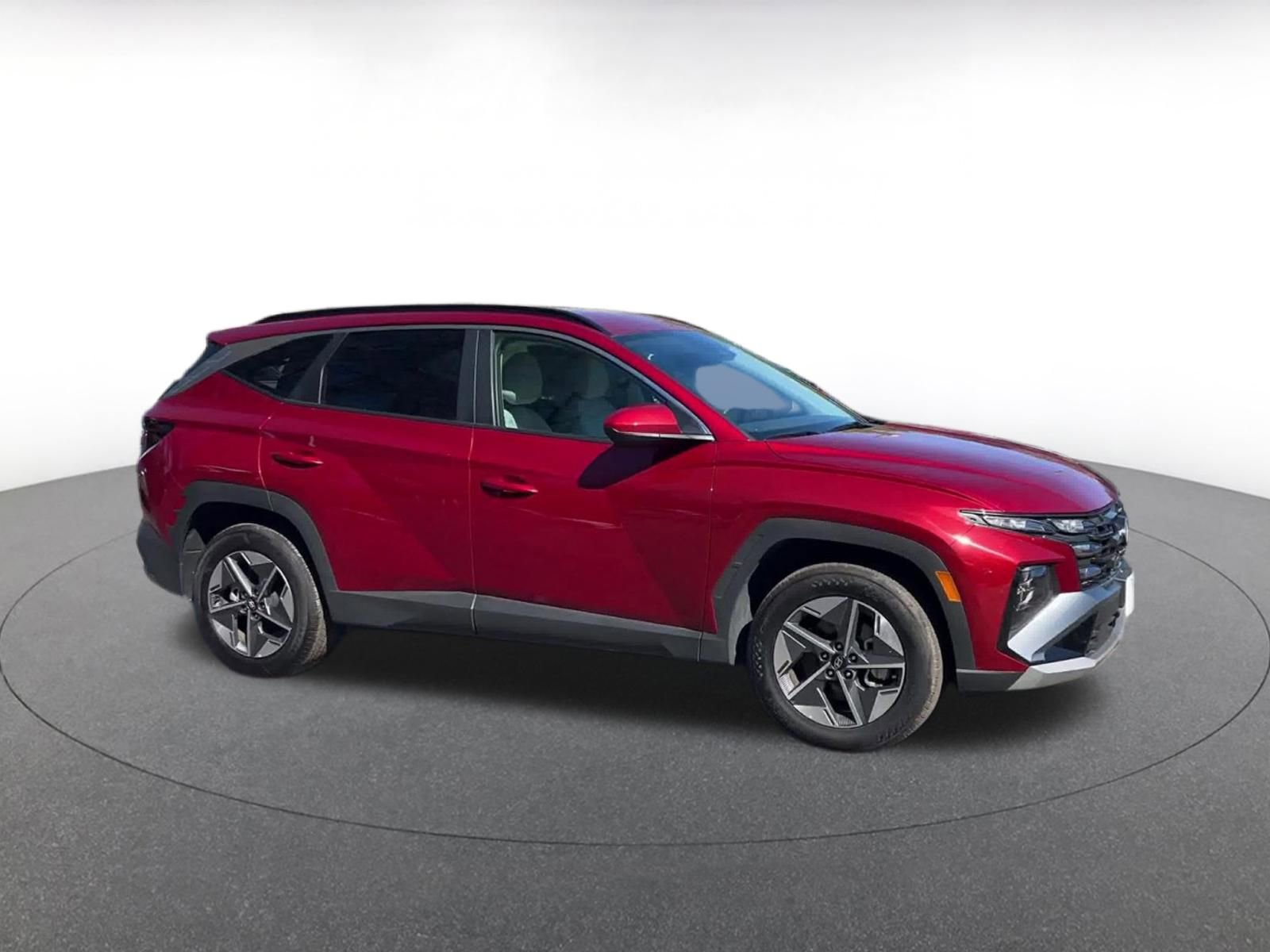 Used 2025 Hyundai Tucson SEL image 2