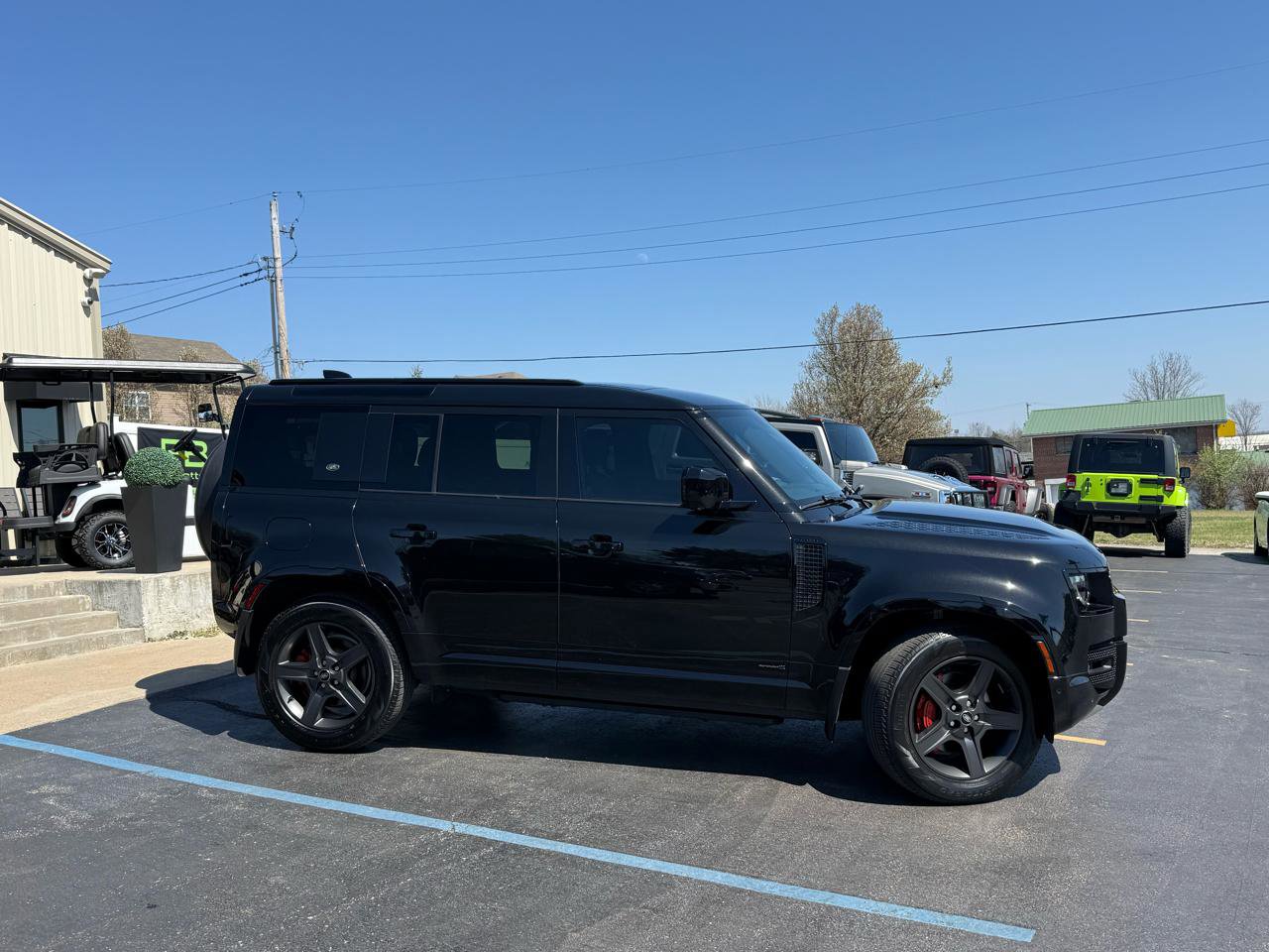 Used 2023 Land Rover Defender 110 X image 3