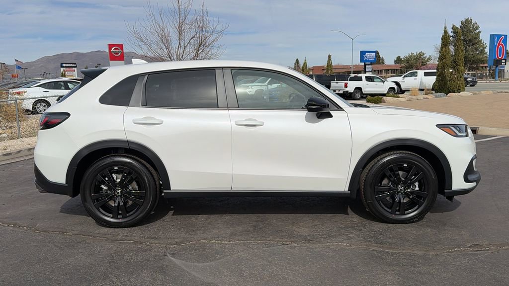 New 2026 Honda HR-V Sport image 2
