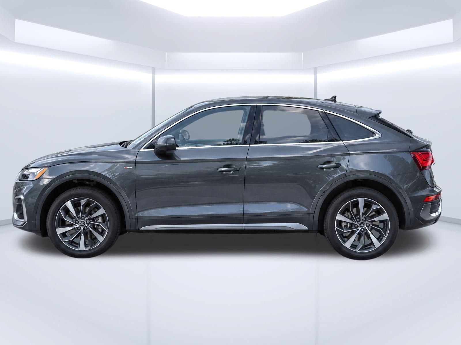 Certified 2023 Audi Q5 2.0T Premium Plus w/ Premium Plus Package AWD/4WD image 2