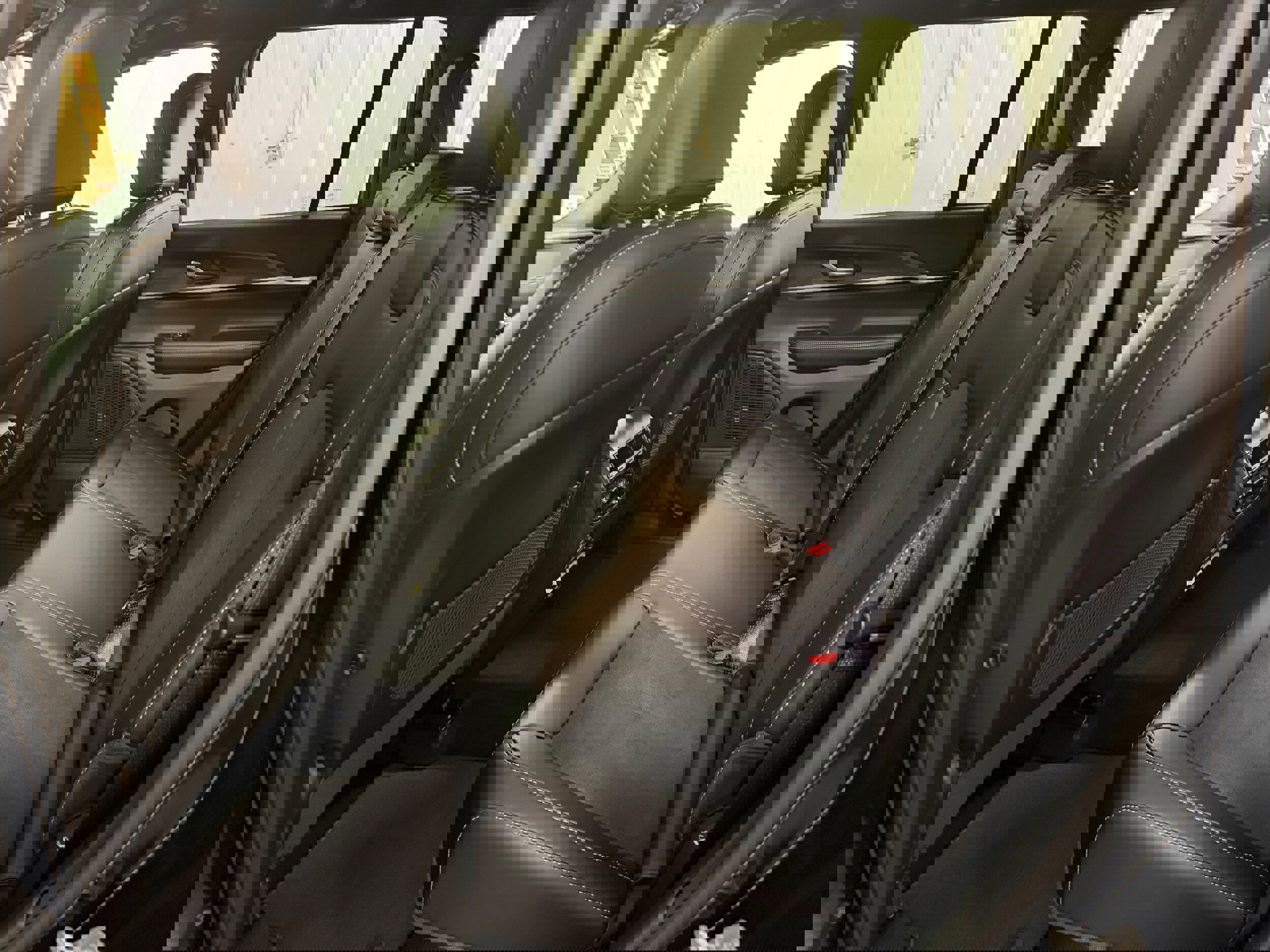 New 2026 Jeep Grand Cherokee Altitude image 12