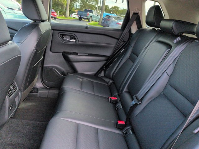 Used 2026 Nissan Rogue SV w/ SV Premium Package FWD image 14