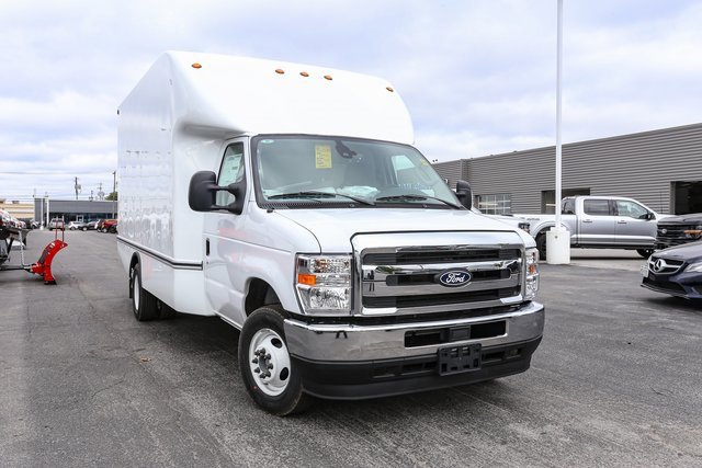 New 2026 Ford E-450 and Econoline 450 Super Duty w/ Power Equipment Group image 3