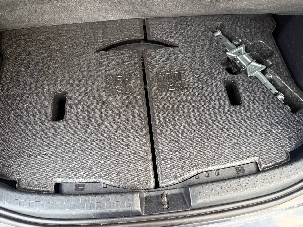 Used 2016 Toyota Prius C Four FWD image 27
