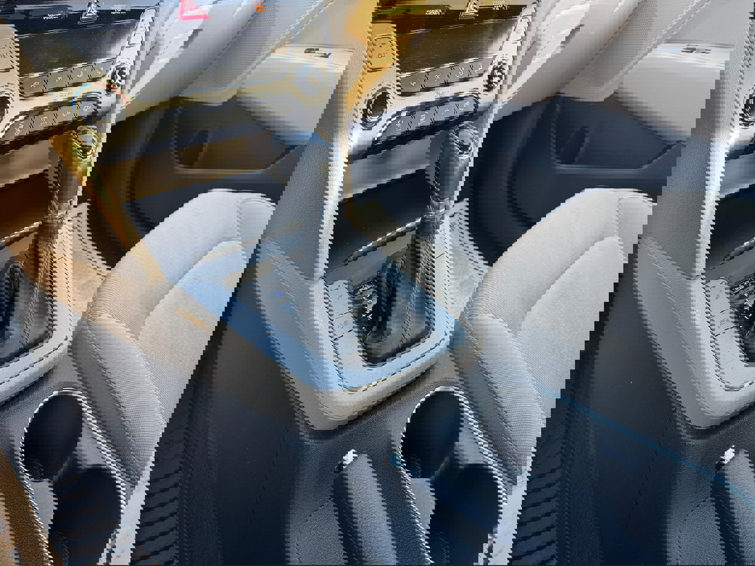 Used 2017 Hyundai Elantra SE w/ SE A/T Tech Package 03 image 21