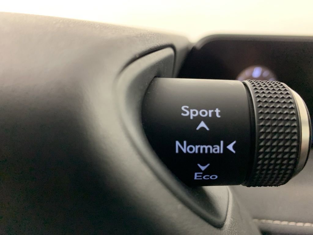 Used 2022 Lexus UX 200 w/ Accessory Package (Z1) image 22