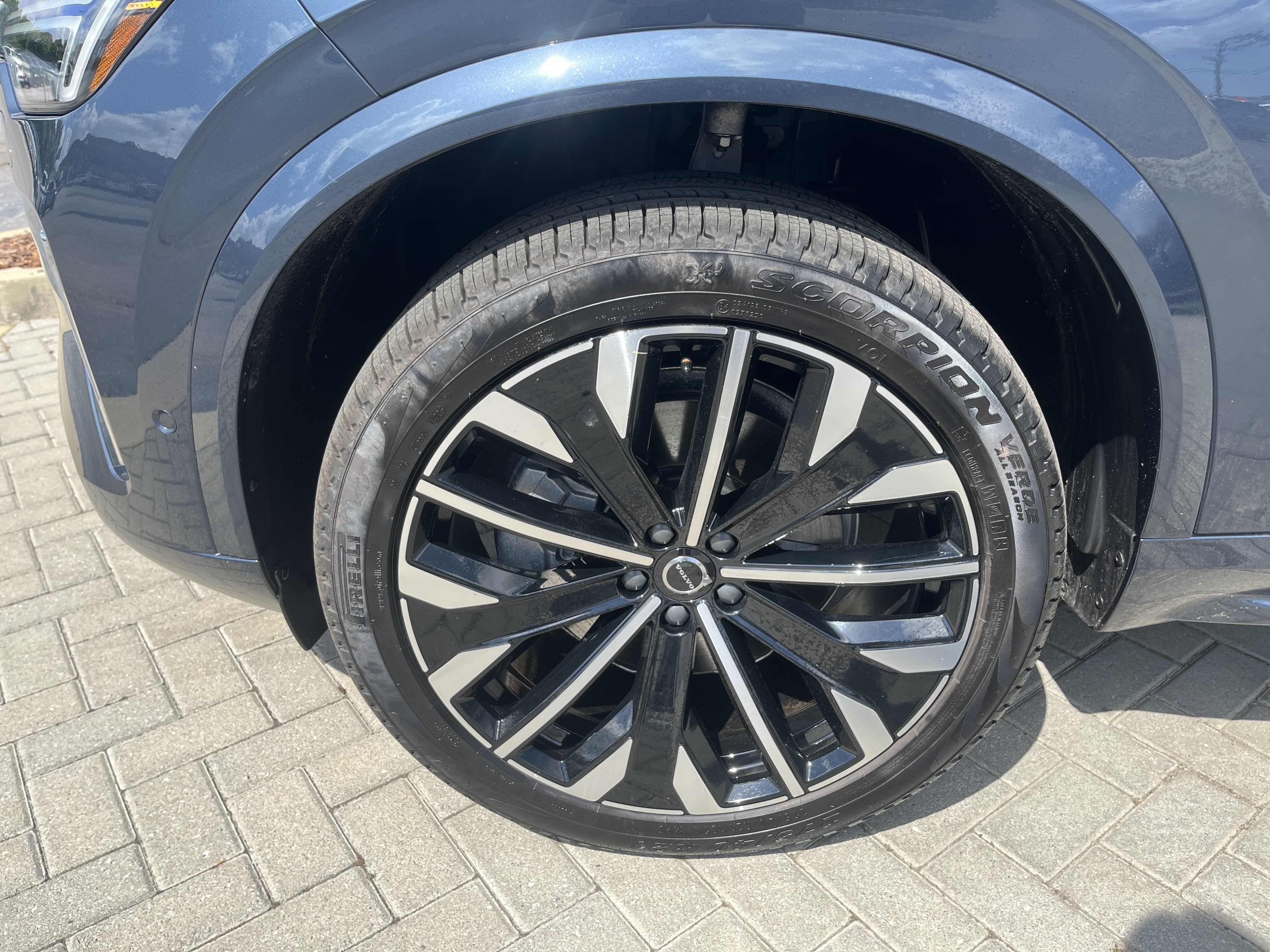 New 2026 Volvo XC90 B6 Plus AWD/4WD image 24